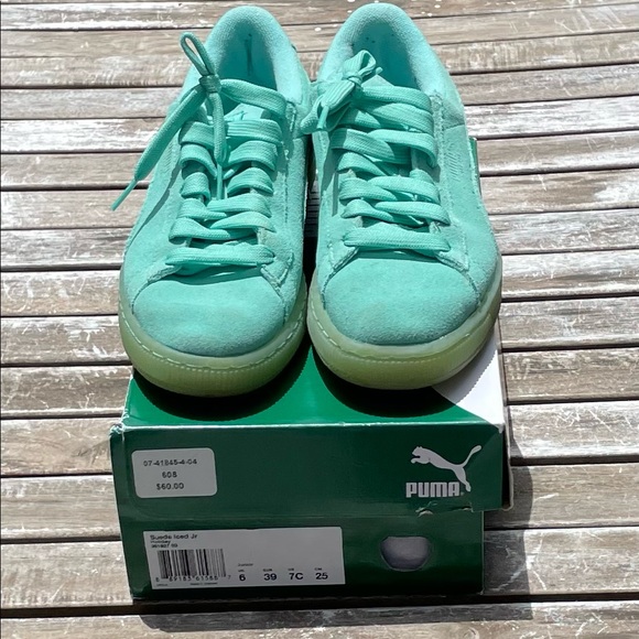 Lightly used Puma Suede Iced JR Big Kid Size